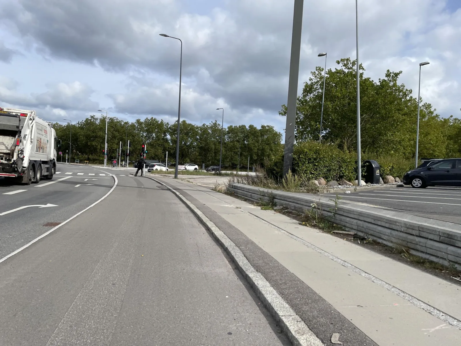 Mapillary-Foto in der Nähe von McDonald's