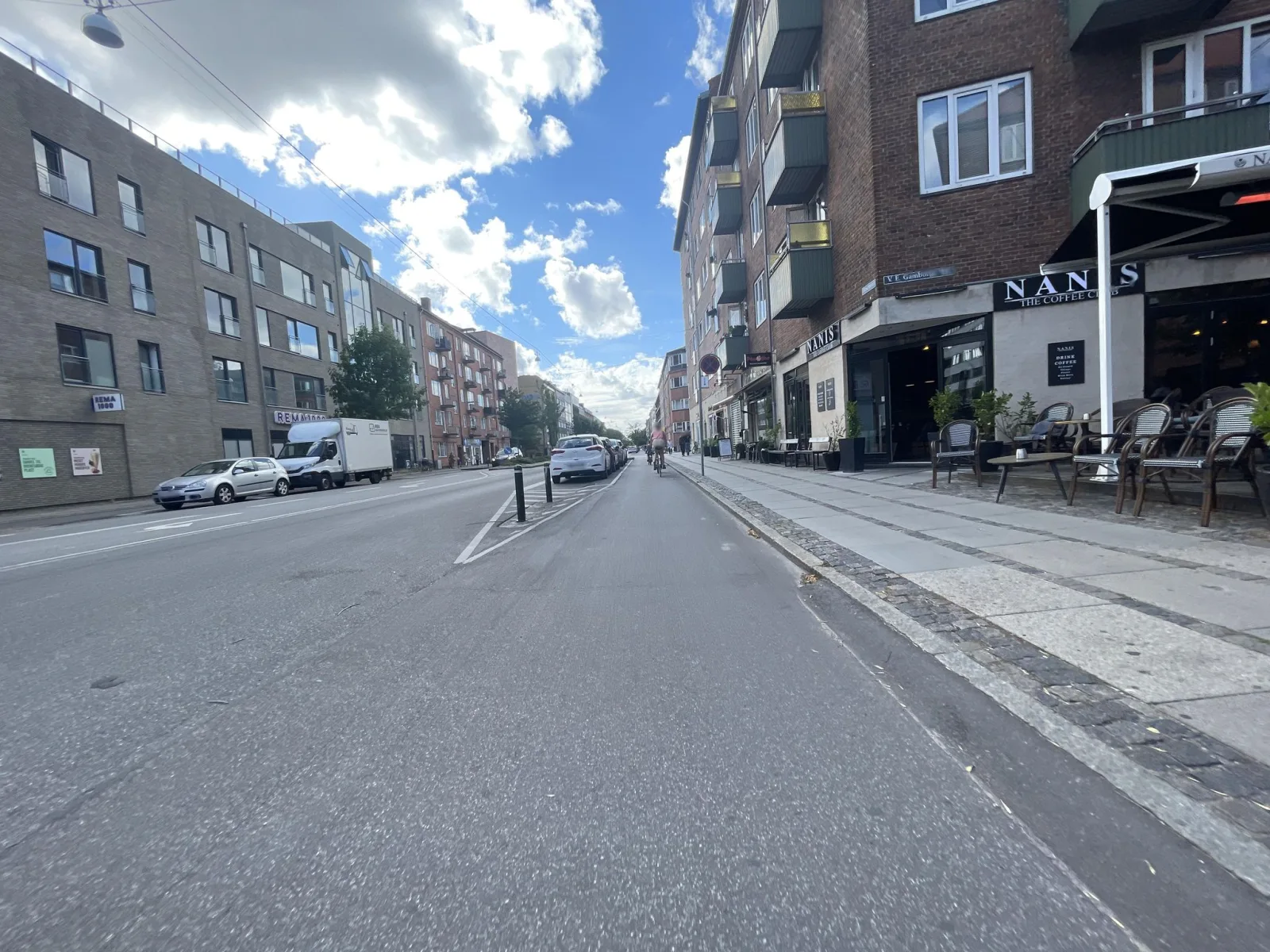Mapillary-foto nær Nanis