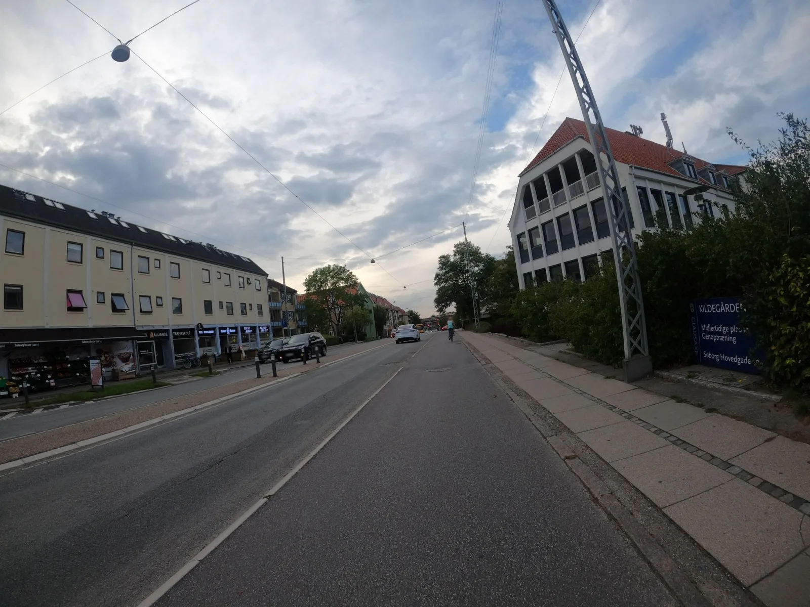 Mapillary-Foto in der Nähe von Nano Ramen