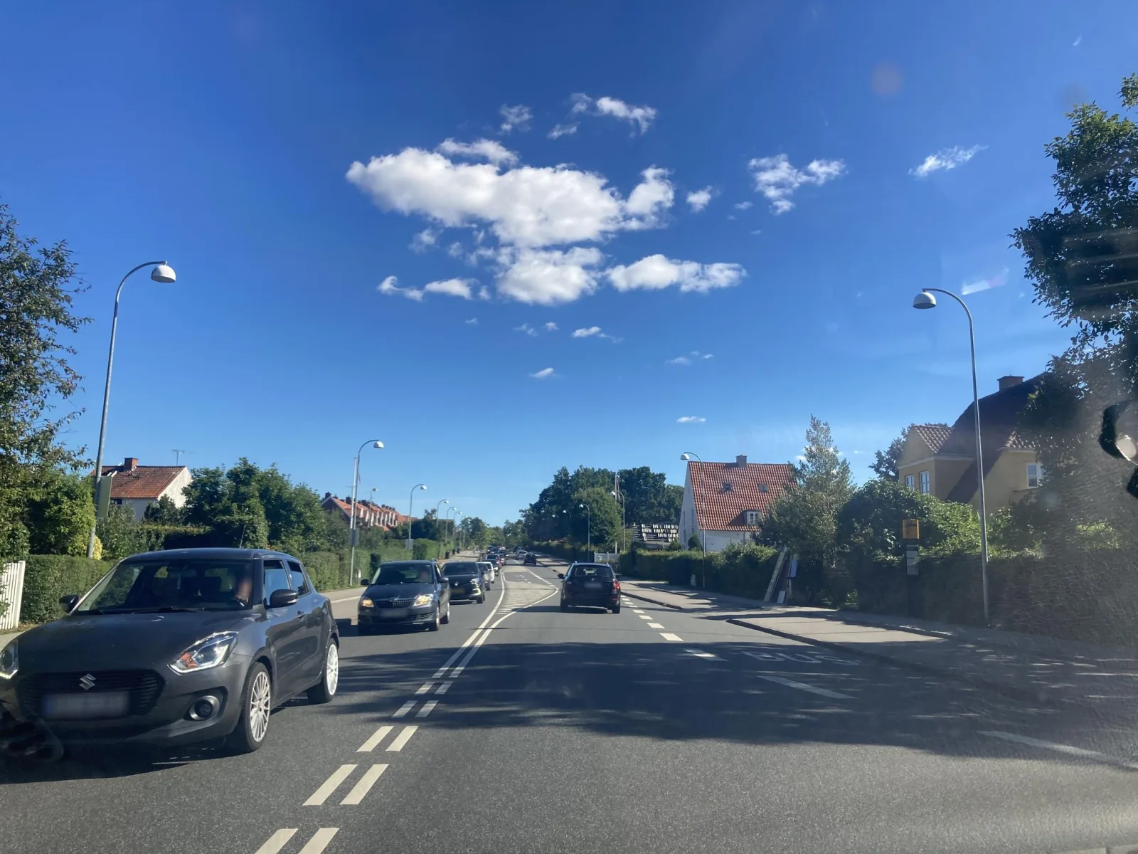 Mapillary-Foto in der Nähe von New Element Cafeteria & Grill
