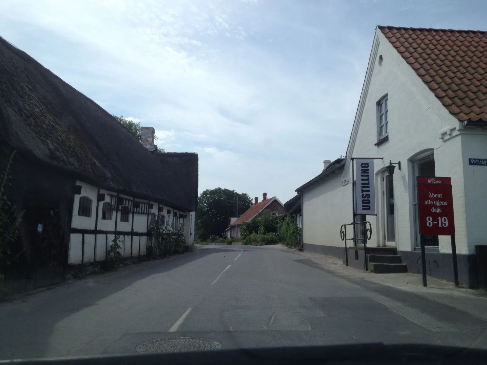 Mapillary-Foto in der Nähe von Mårup Galleriet