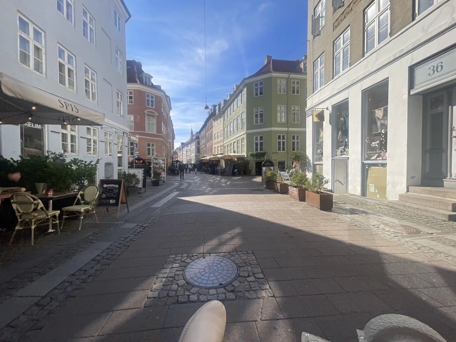 Mapillary-Foto in der Nähe von Tofu space