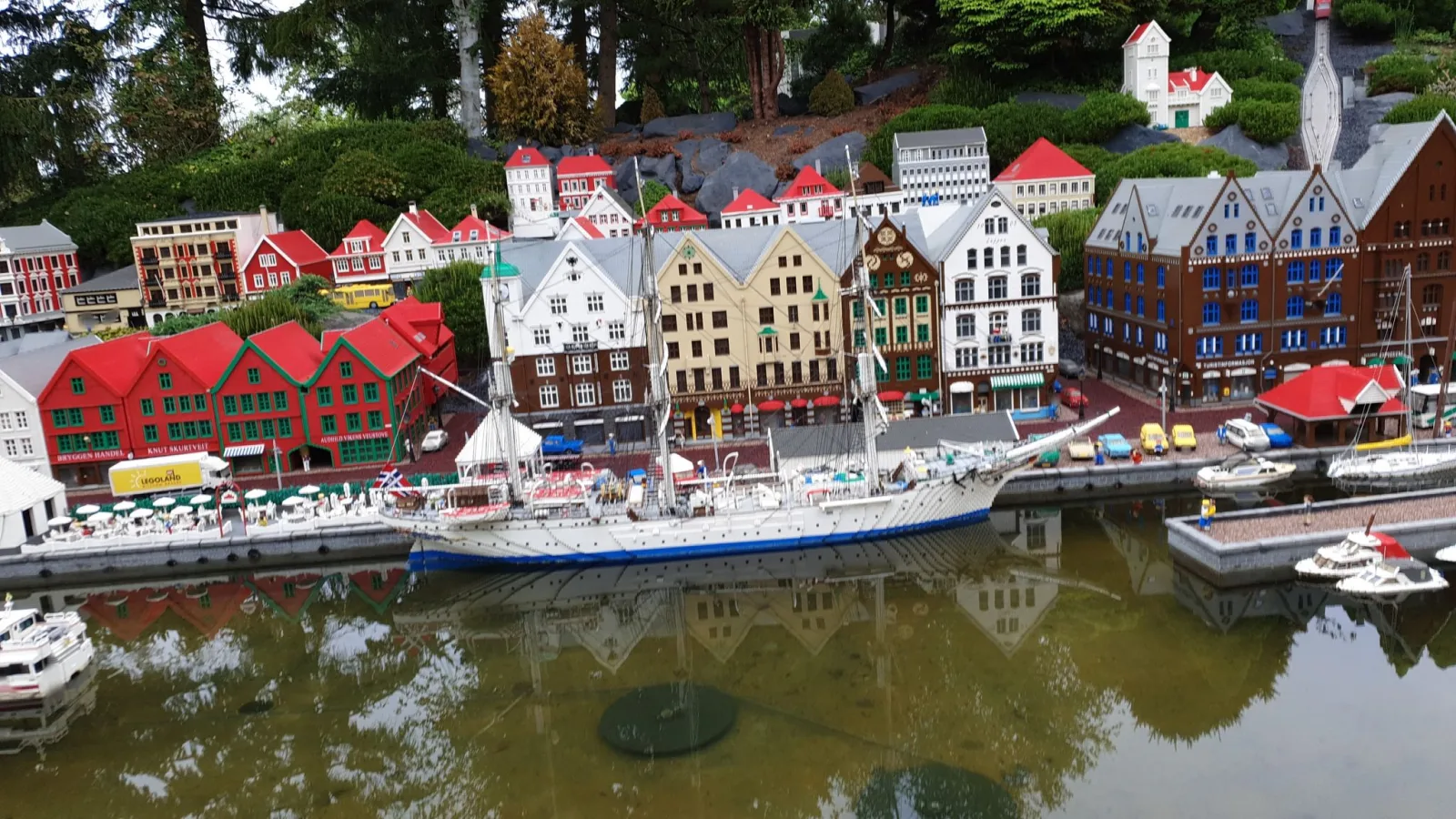 Mapillary-Foto in der Nähe von Miniland