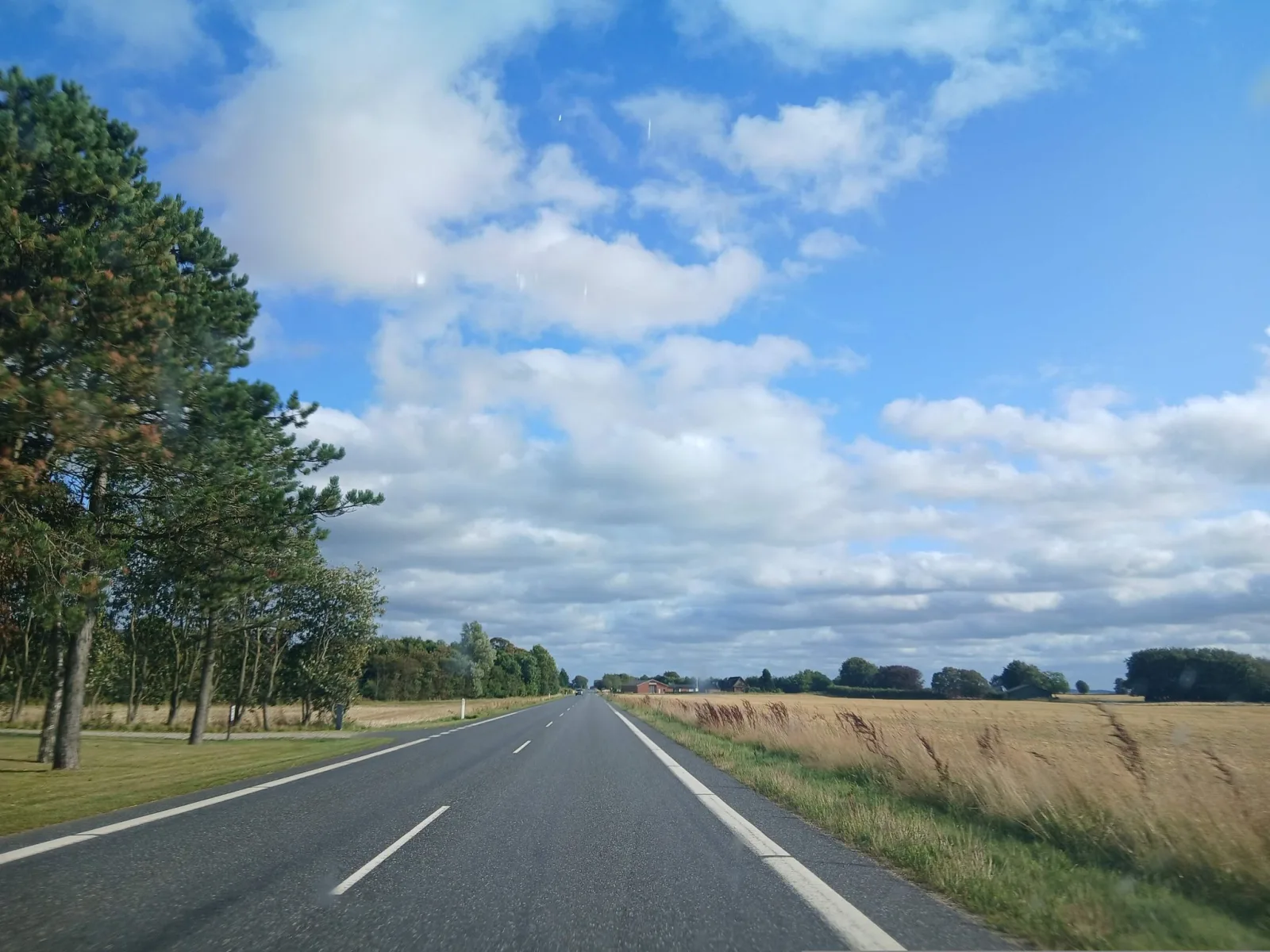 Mapillary-Foto in der Nähe von Ulbjerg Traktormuseum