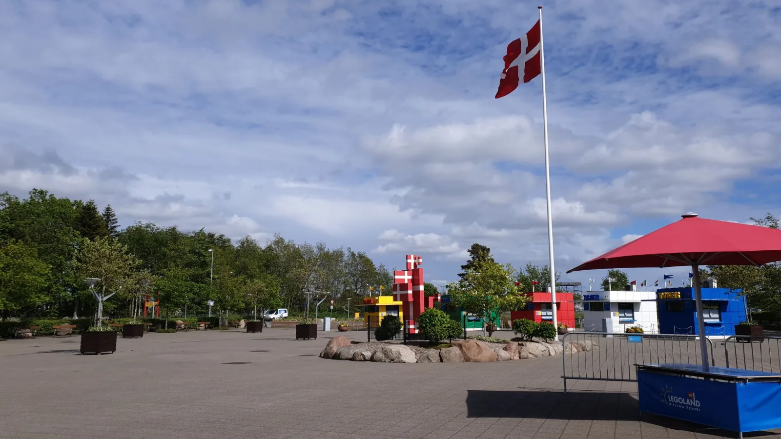 Mapillary-Foto in der Nähe von Piratbåde