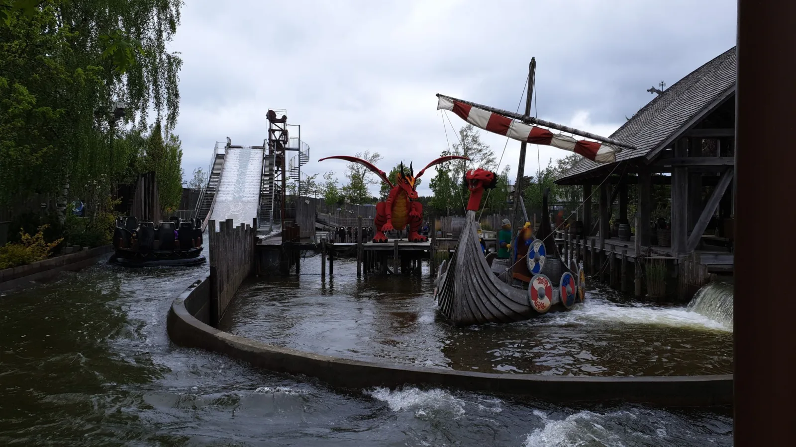 Mapillary-foto nær Pirate Wave Breaker