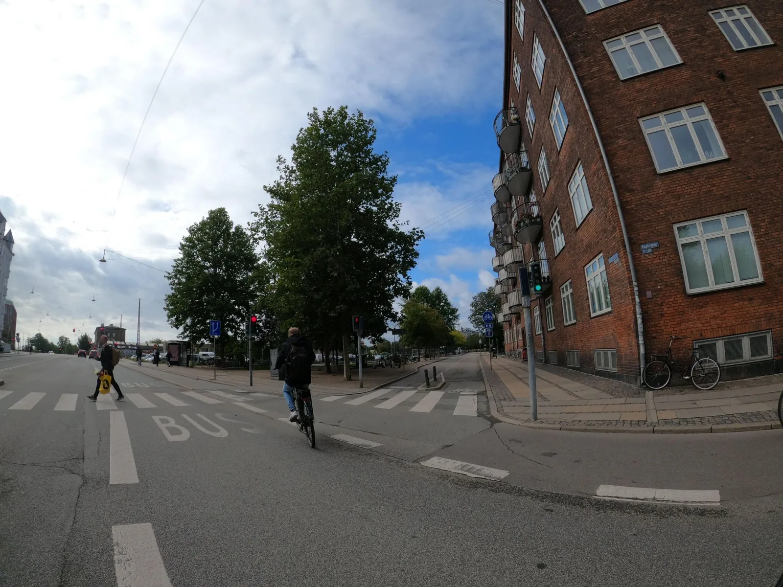 Mapillary-foto nær Orientalsk Steak House