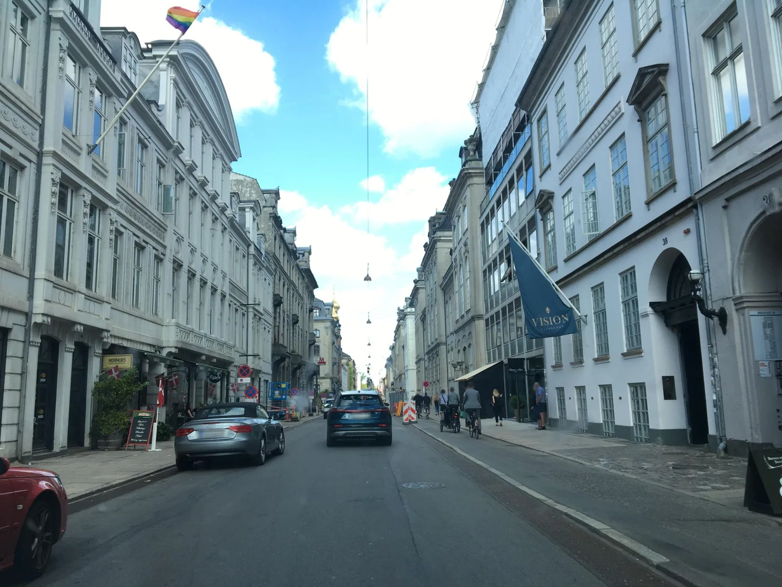 Mapillary-Foto in der Nähe von Original Coffee