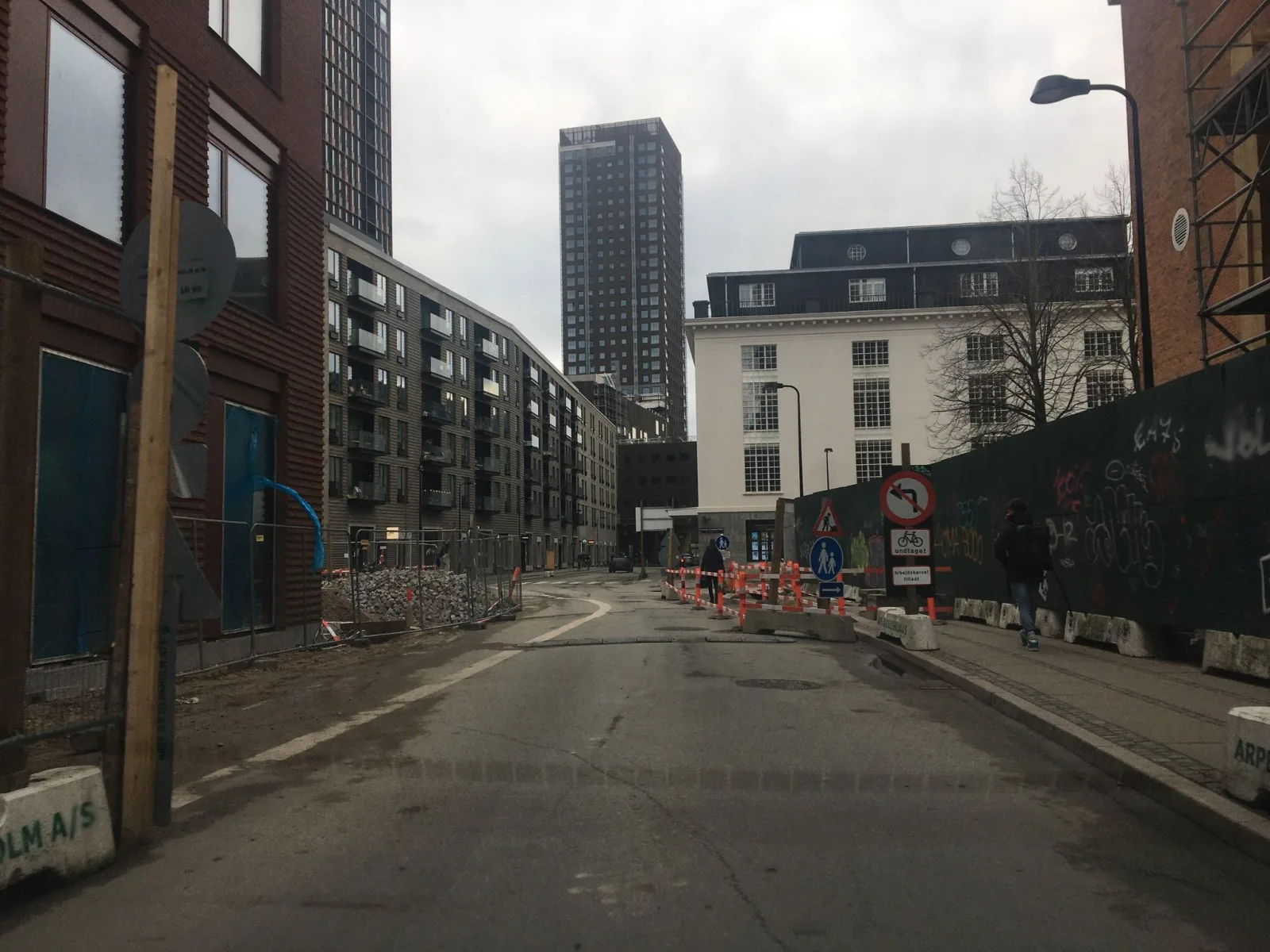 Mapillary-Foto in der Nähe von Original Coffee Open Production