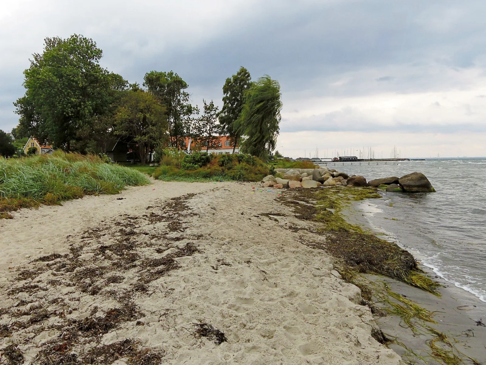 Mapillary-Foto in der Nähe von Badegewässer: PEDER MADS STRAND