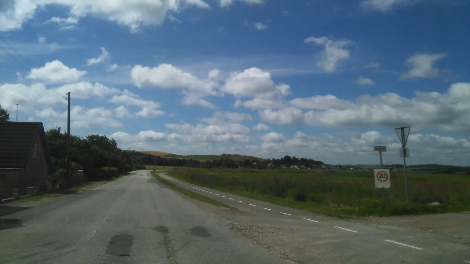 Mapillary-Foto bei Badegewässer: KNEBEL