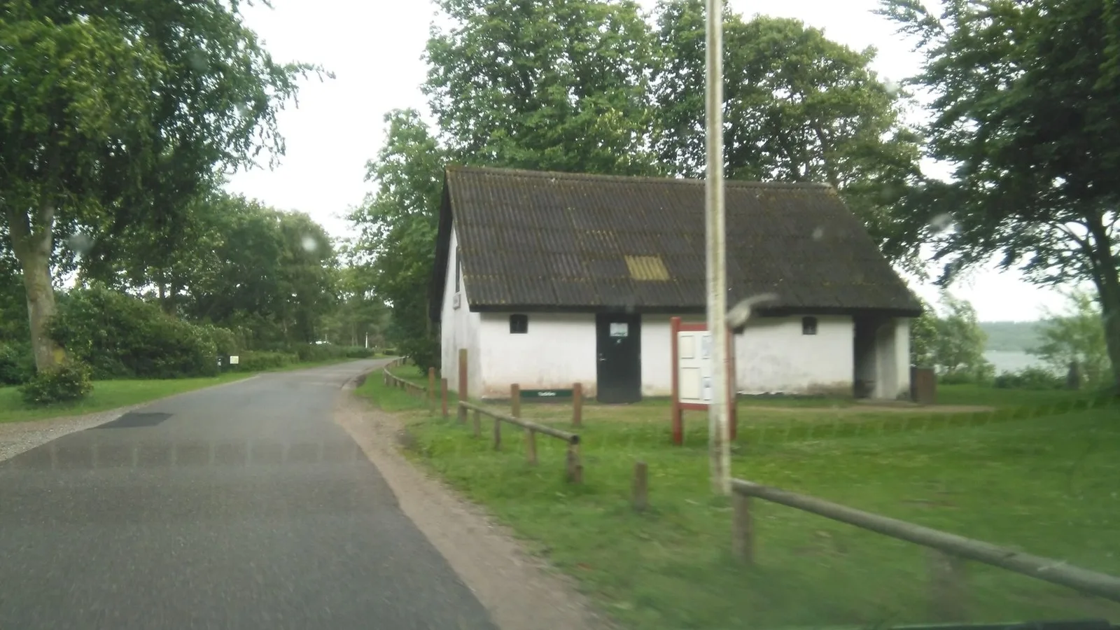 Mapillary-foto ved Badegewässer: VÆDEBRO