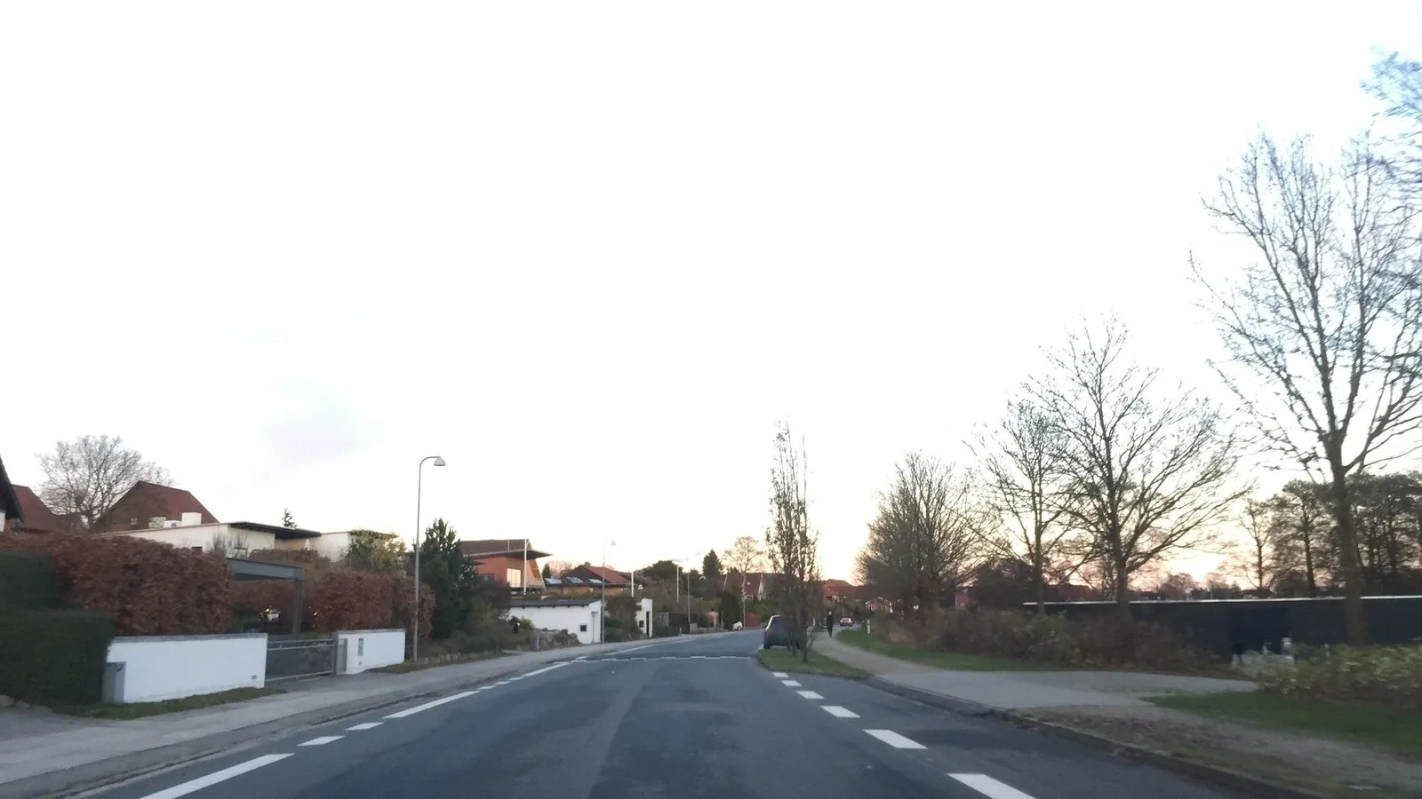 Mapillary-foto ved Badegewässer: SØLYSTPARKEN