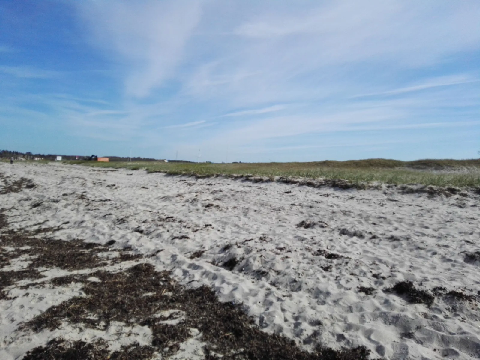 Mapillary-Foto in der Nähe von Badegewässer: KULHUSE STRAND VEST FOR HAVNEN