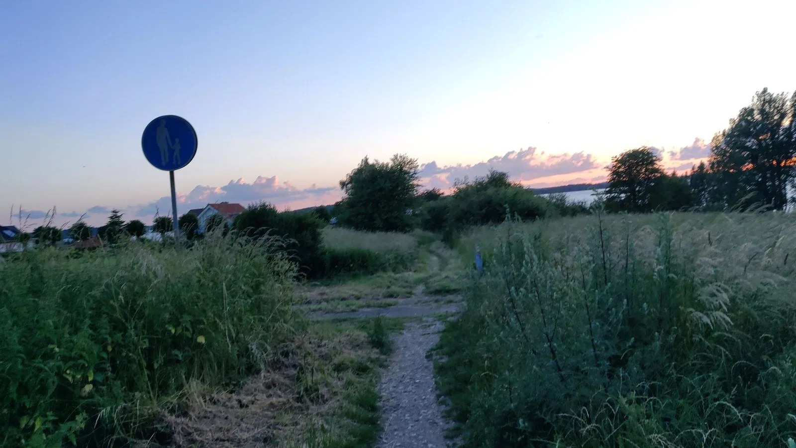 Mapillary-foto ved Badegewässer: VEDDELEV