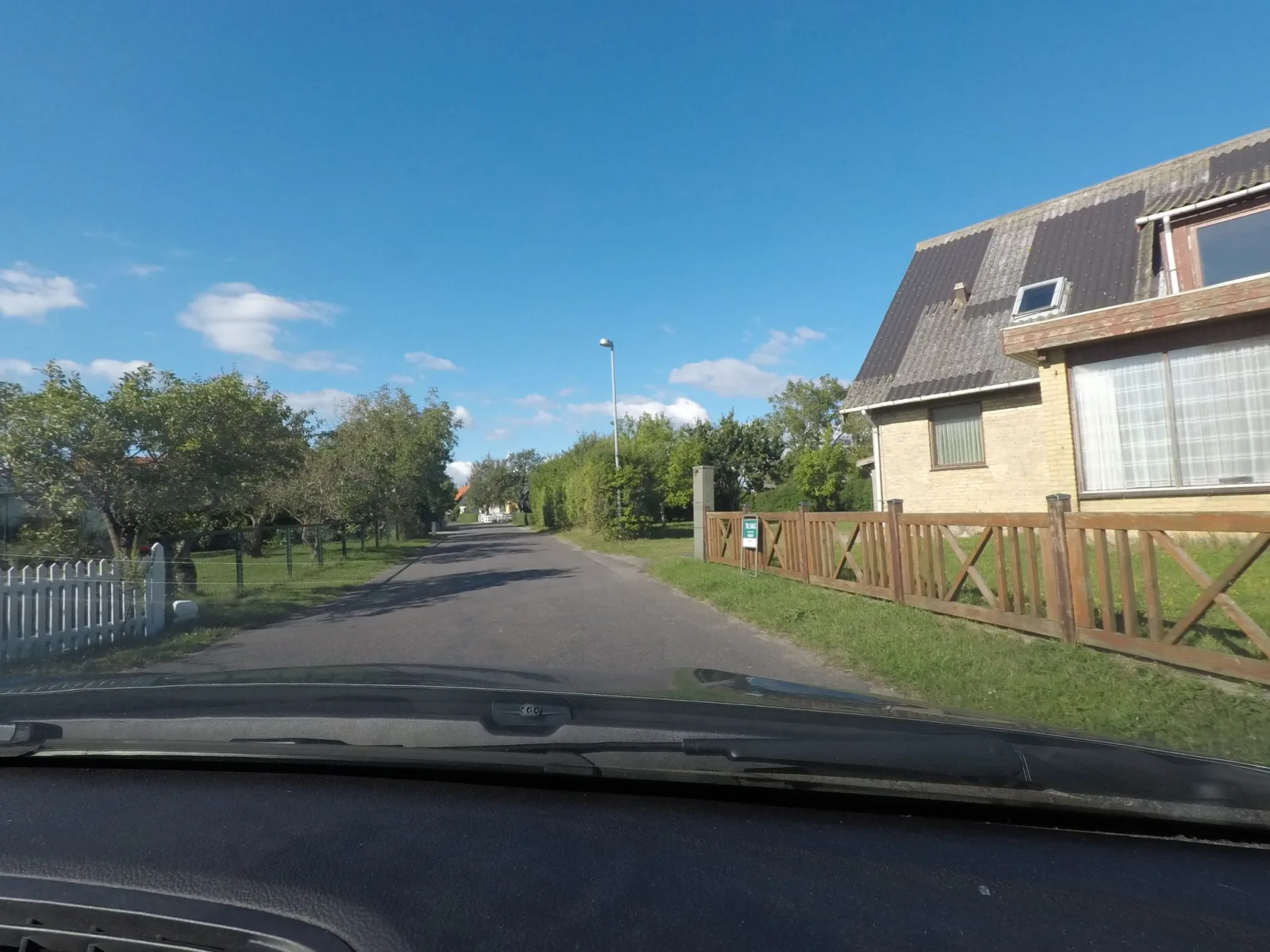 Mapillary-foto nær Badevand: FEMØ HAVN
