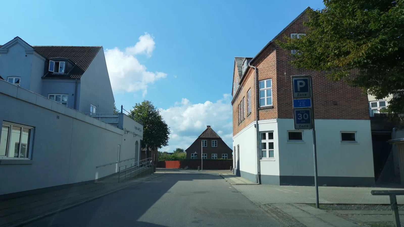 Mapillary-Foto in der Nähe von PureGym