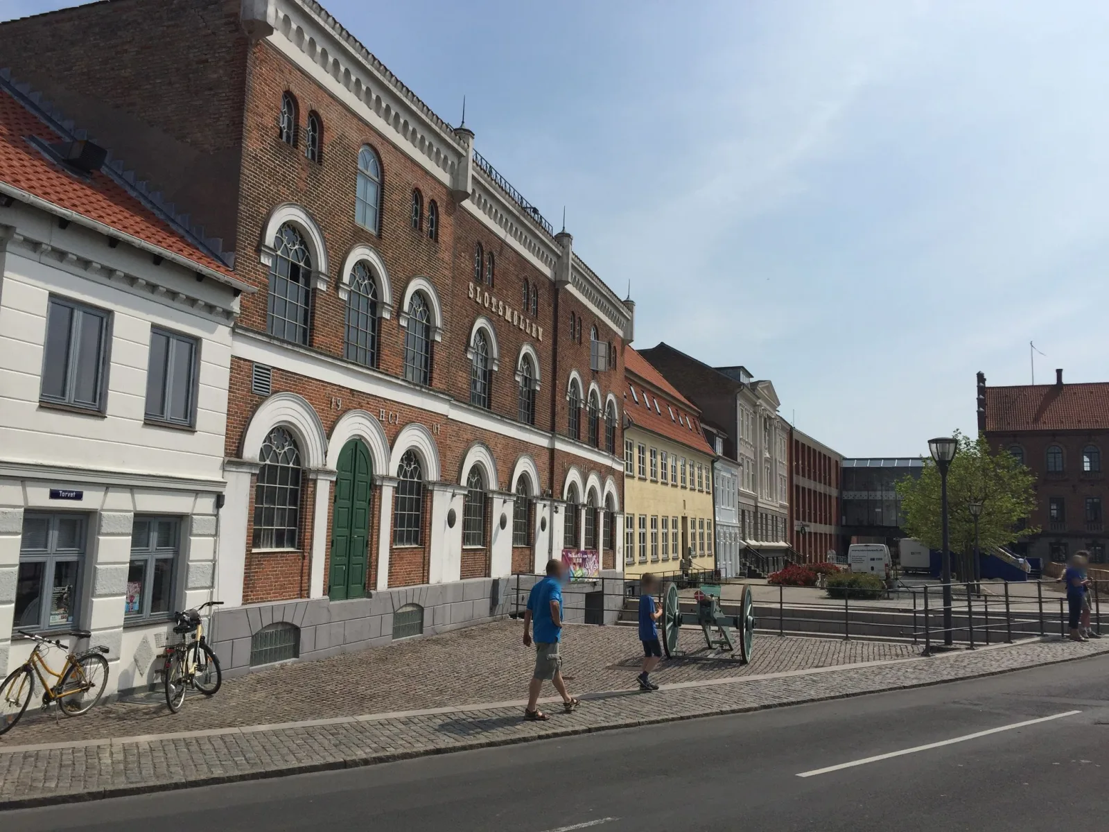 Mapillary-Foto in der Nähe von Nyborg Voldspils Billetkontor