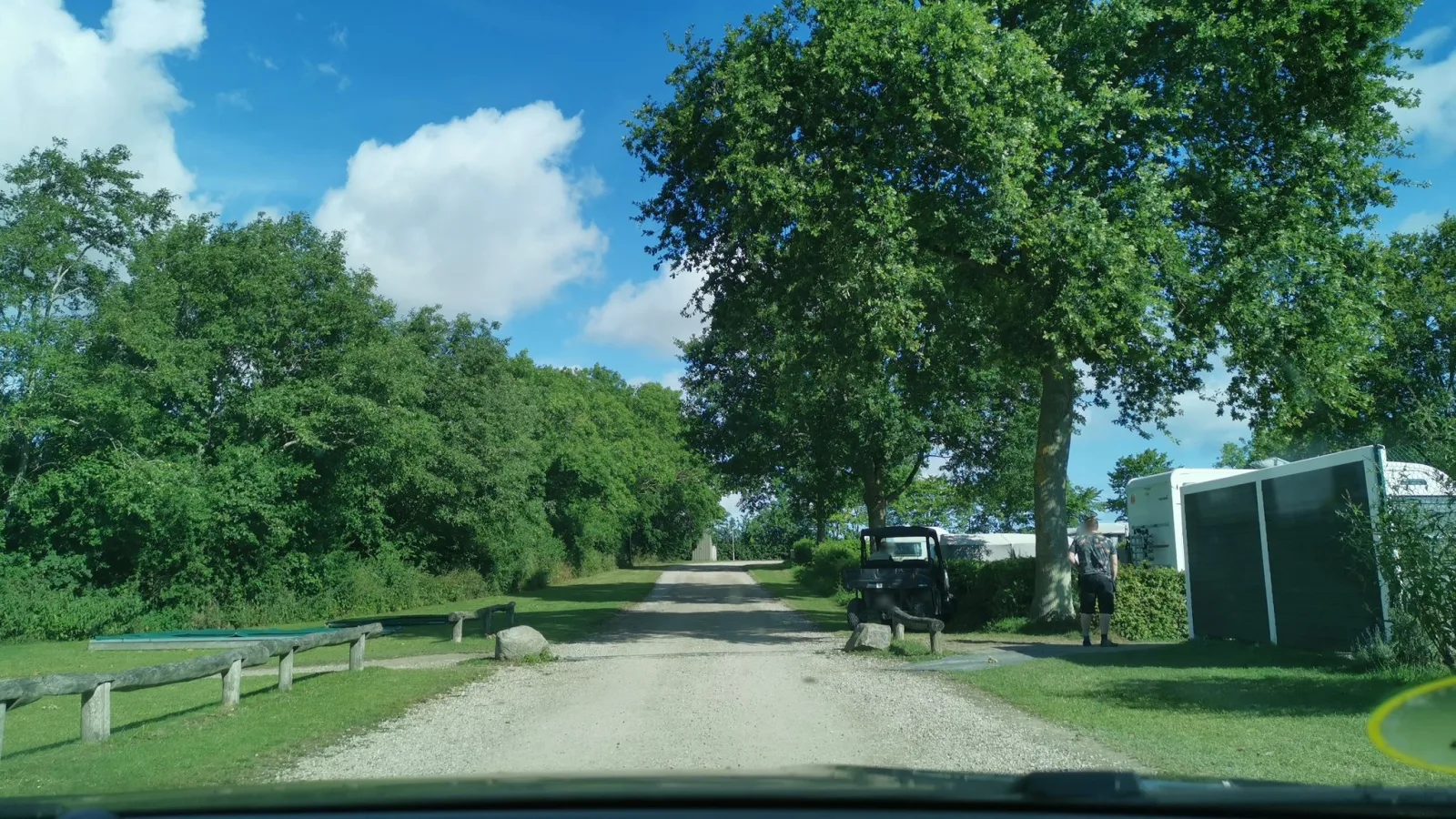 Mapillary-foto nær Swimming Pool