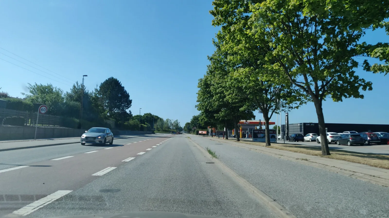 Mapillary-Foto in der Nähe von PureGym