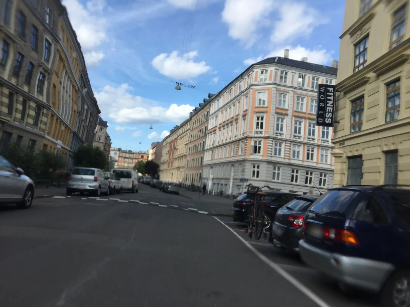 Mapillary-Foto in der Nähe von PureGym