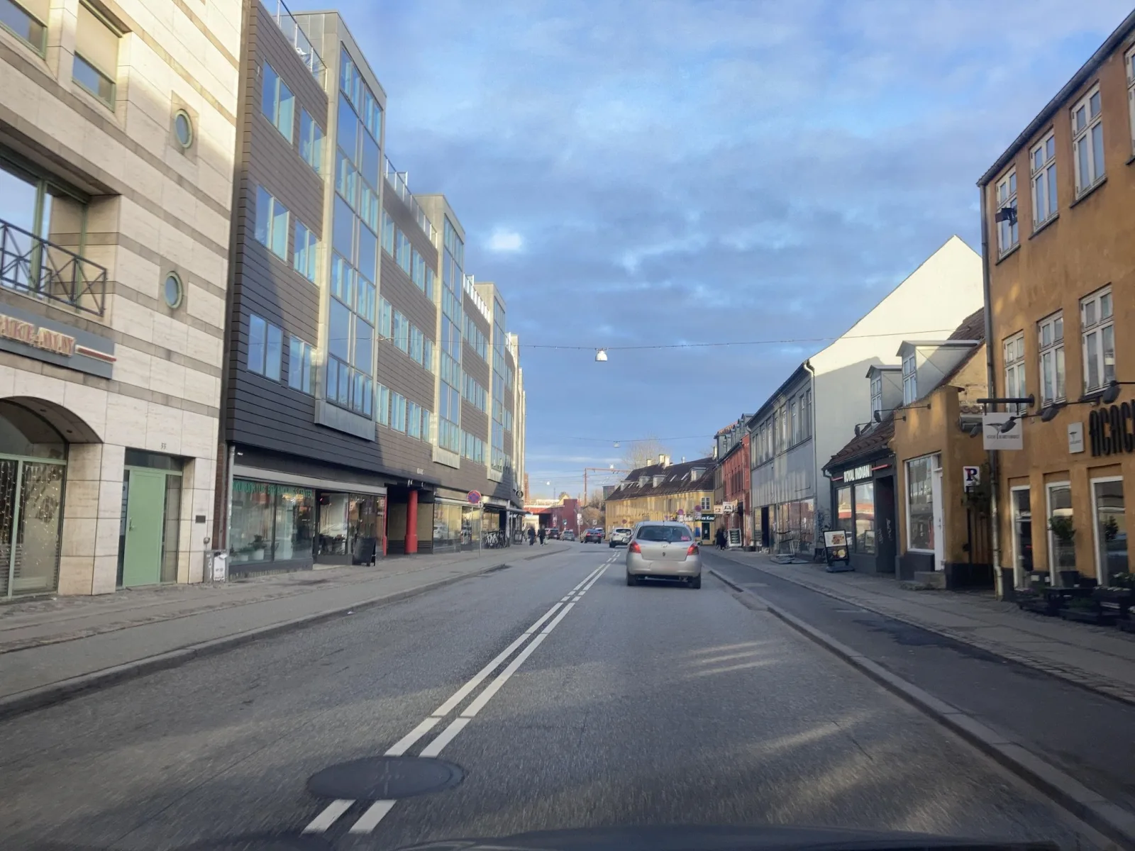 Mapillary-foto nær PureGym