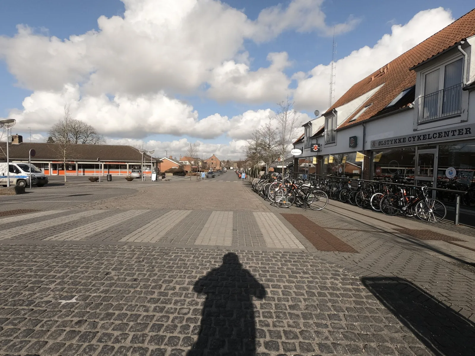 Mapillary-foto nær Purple Fitness