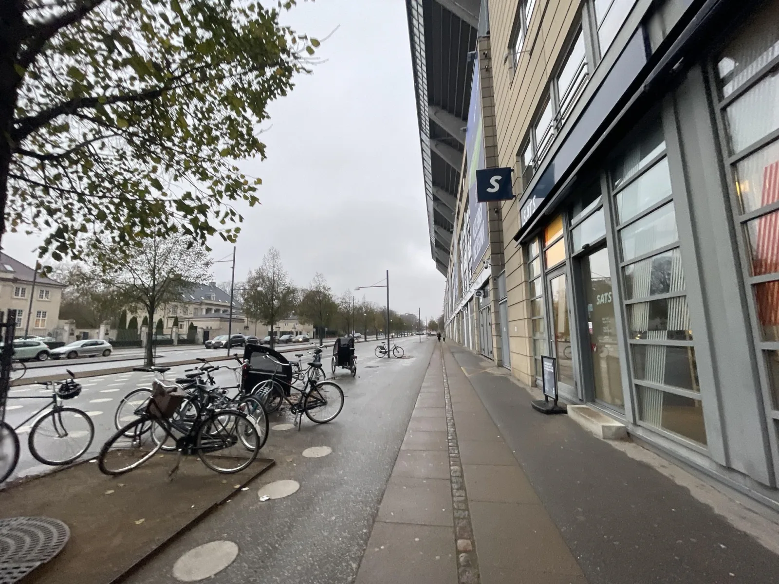Mapillary-Foto in der Nähe von SATS KBH - Parken