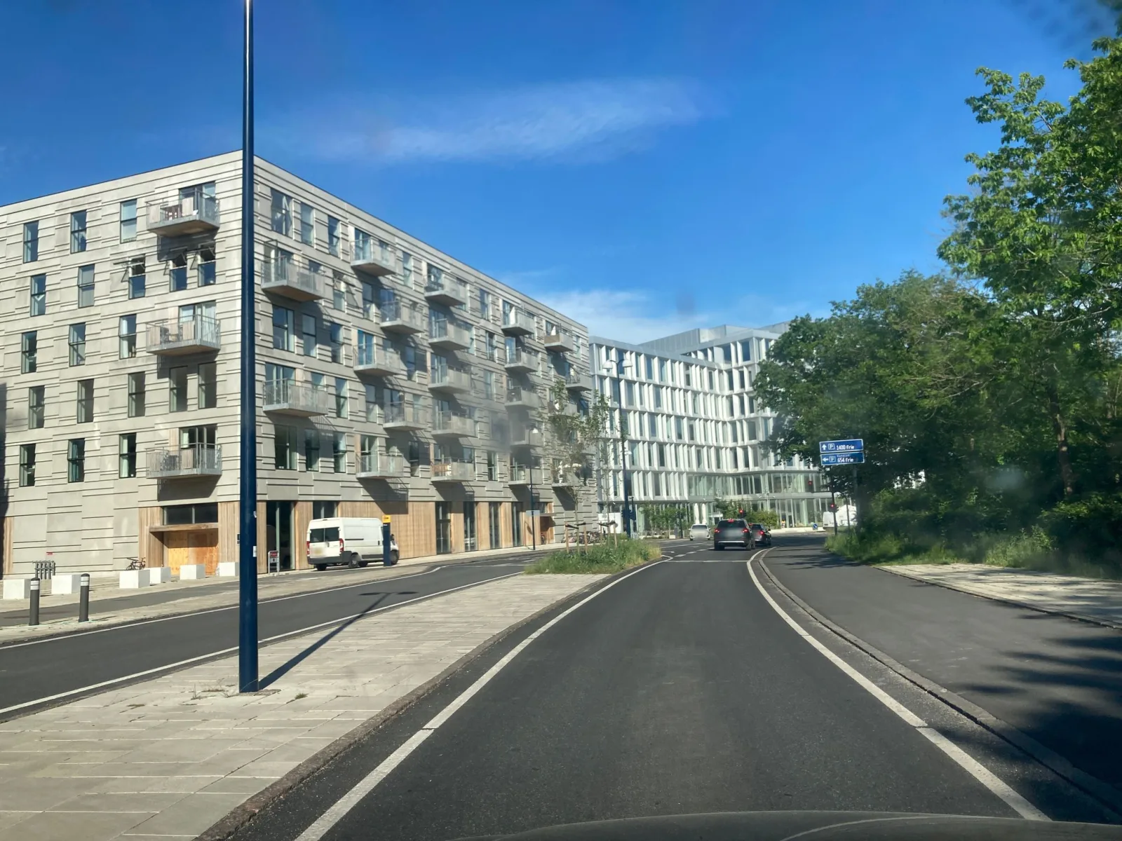 Mapillary-Foto in der Nähe von SATS Danmark Lyngby Kanalvej