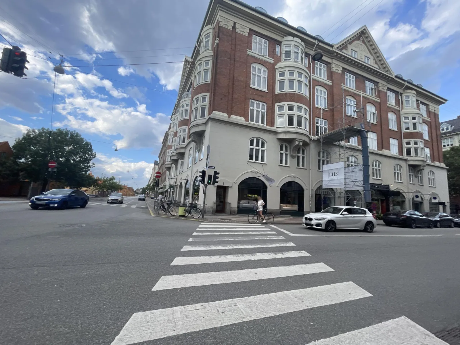Mapillary-foto nær Artpusher Gallery