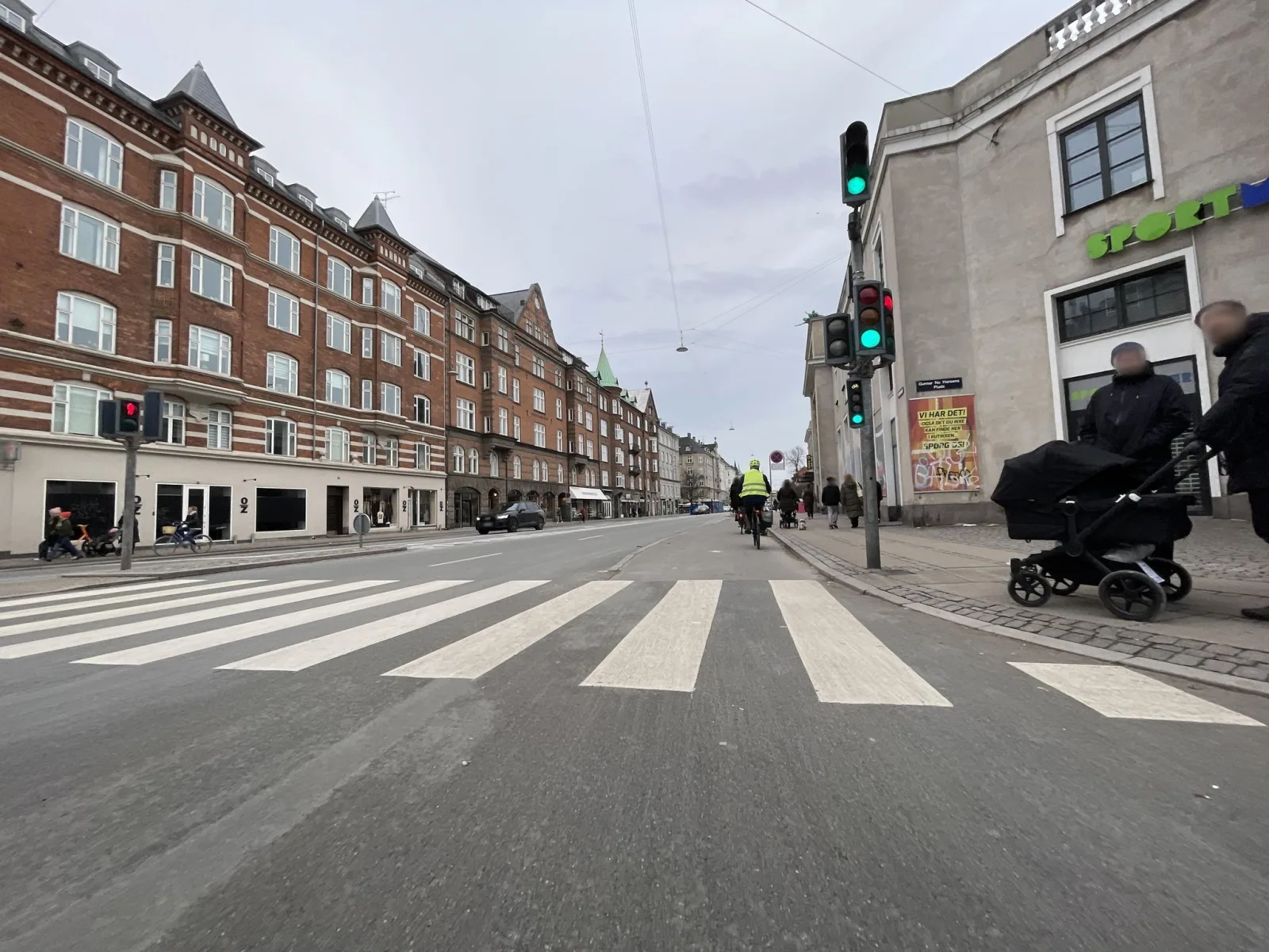 Mapillary-foto nær Østerbro Svømmehal