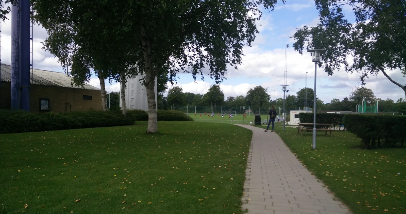 Mapillary-foto nær Lyngby Svømmehal