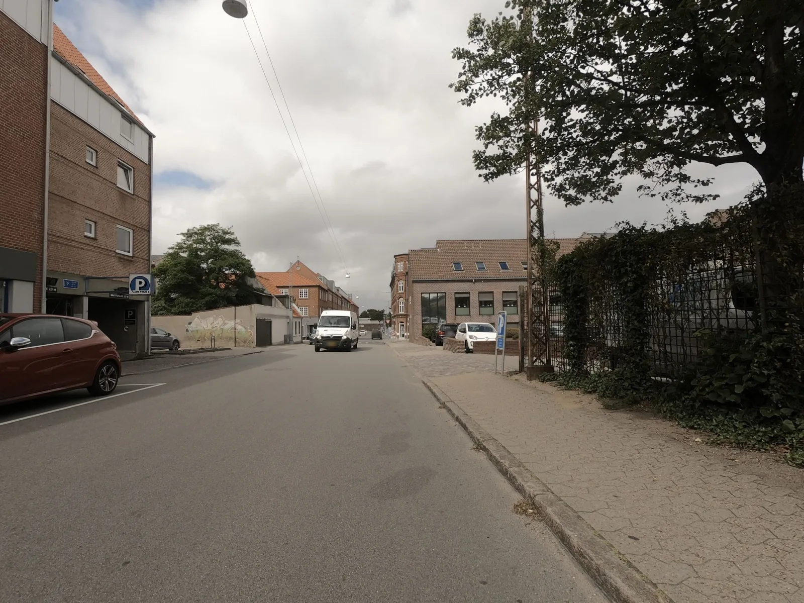 Mapillary-Foto in der Nähe von Well B