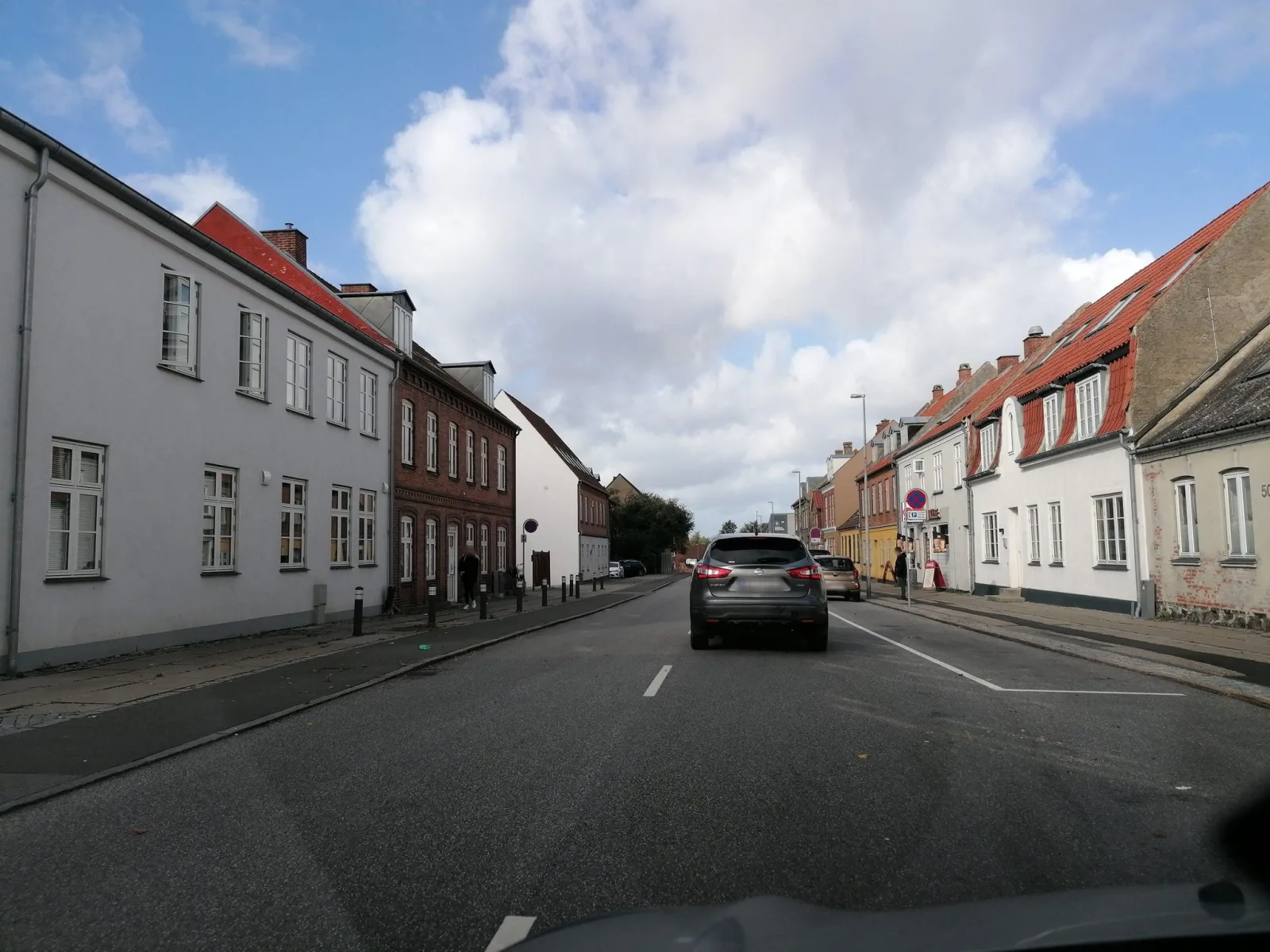 Mapillary-Foto in der Nähe von Pizza Downtown
