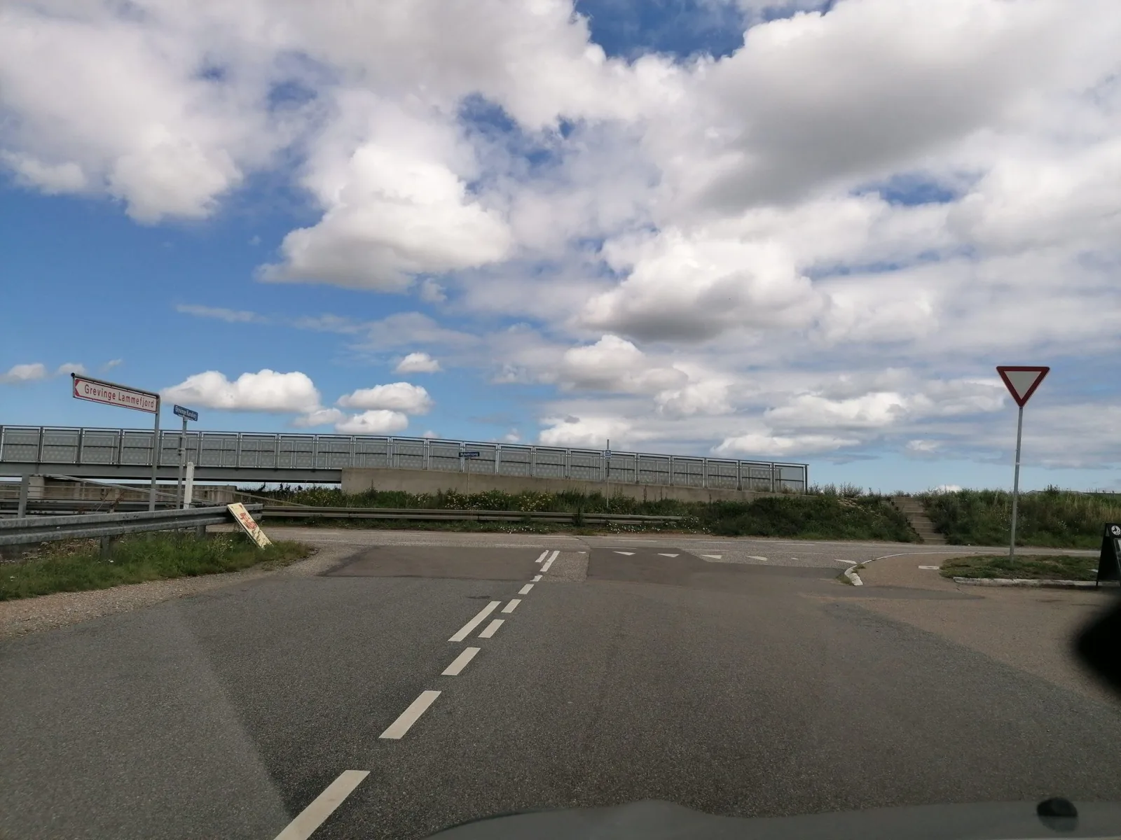 Mapillary-Foto in der Nähe von PIZZA NOSTRO
