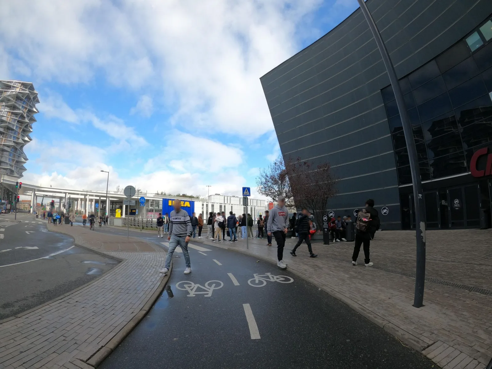 Mapillary-Foto in der Nähe von Crispy Greens