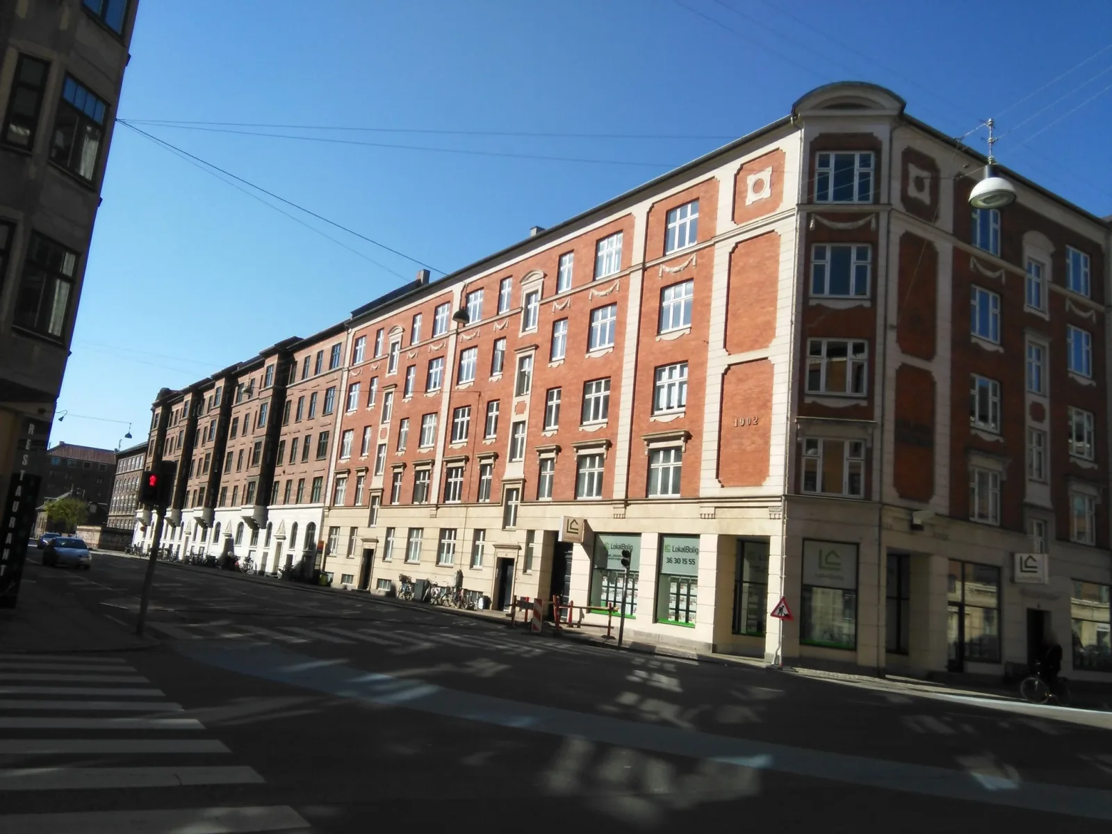 Mapillary-Foto in der Nähe von D.L Madkasse