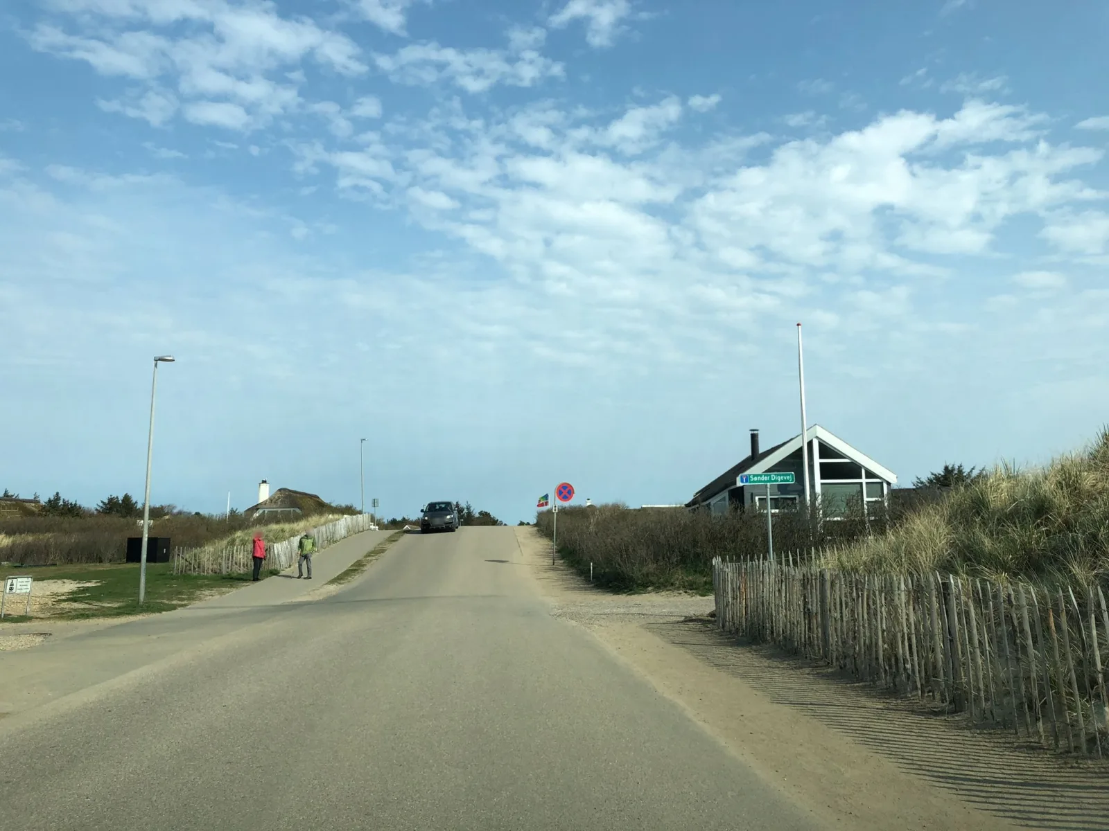 Mapillary-Foto in der Nähe von Ishuset Hvidbjerg Strand