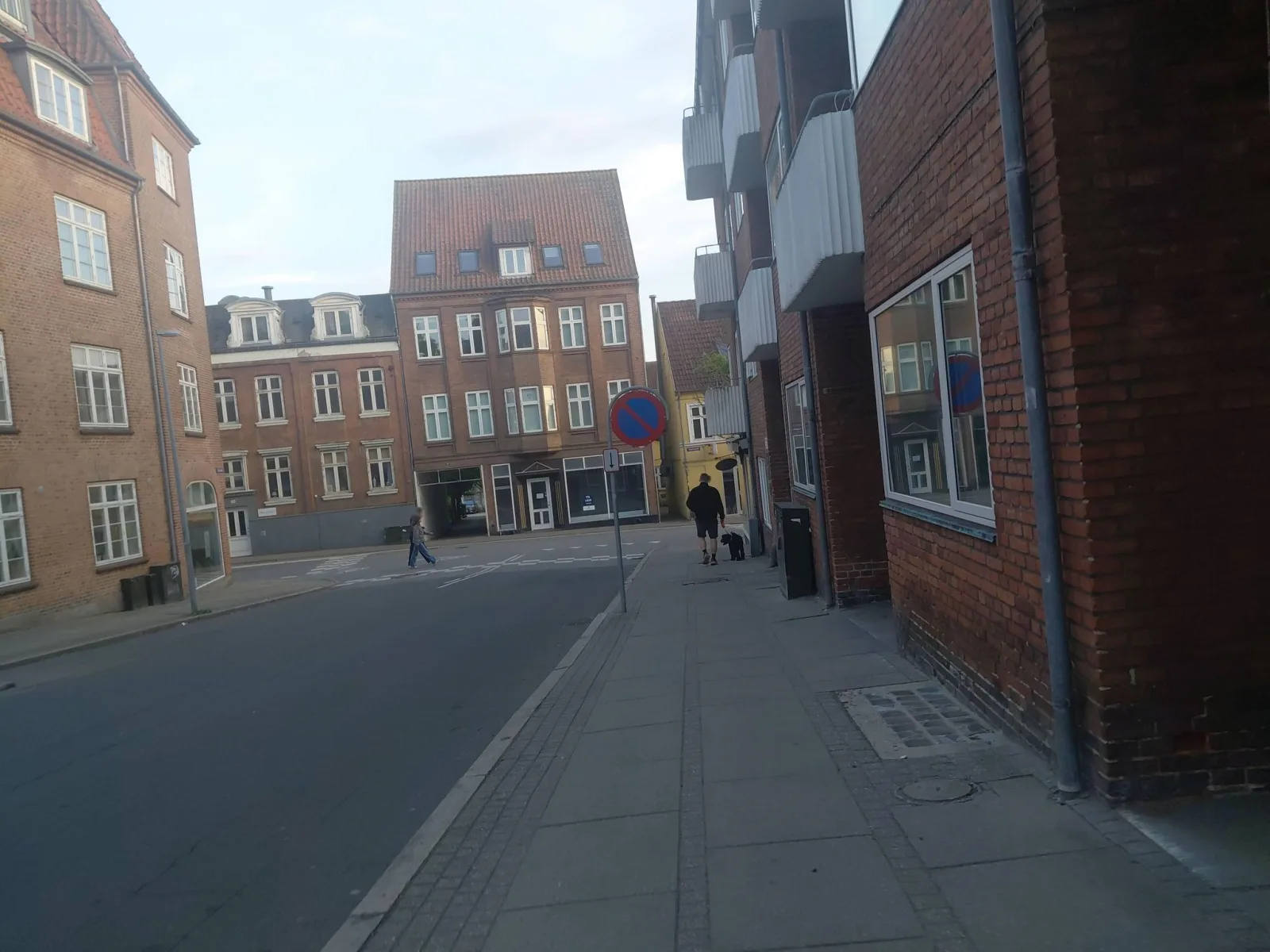Mapillary-foto nær Hygge Sushi