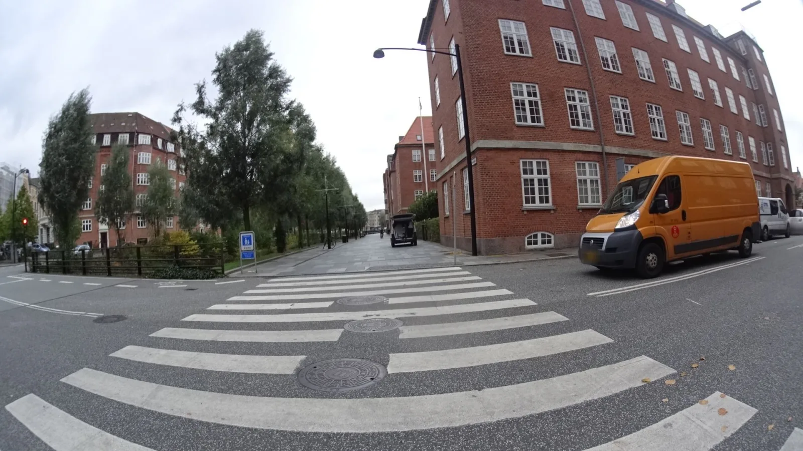 Mapillary-Foto in der Nähe von IL Caffé