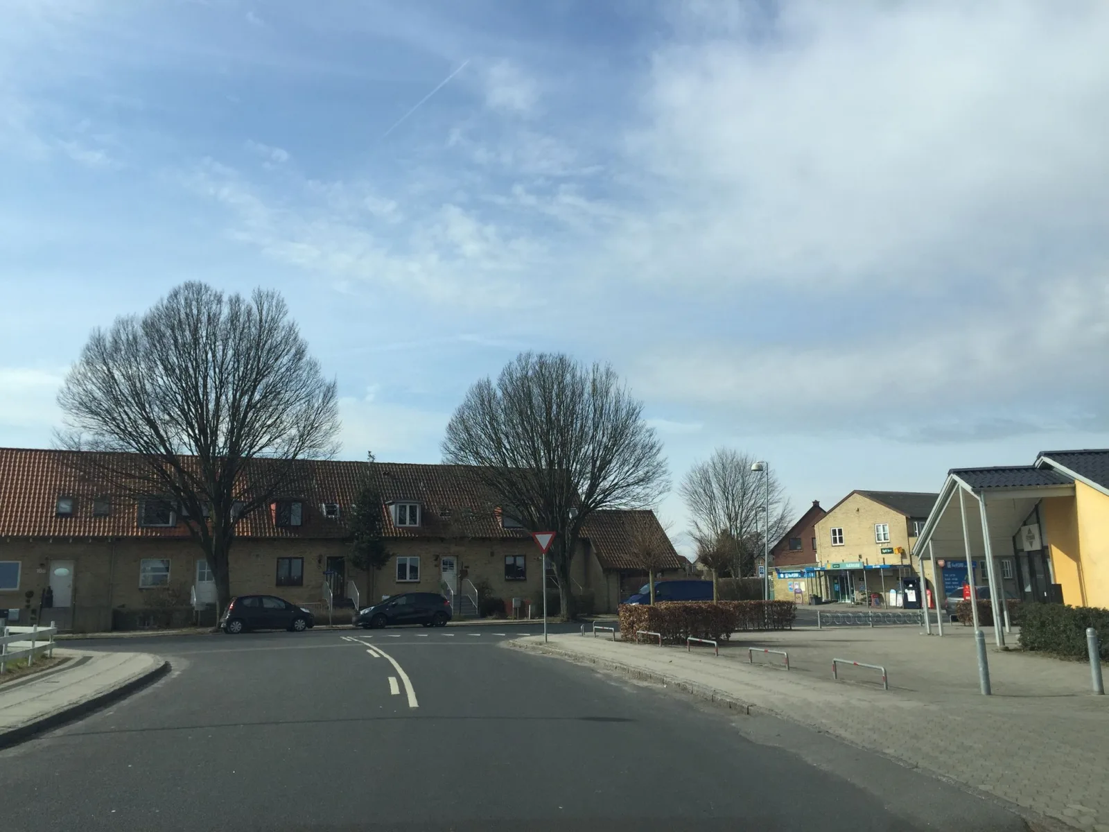 Mapillary-Foto in der Nähe von Jafa Pizza
