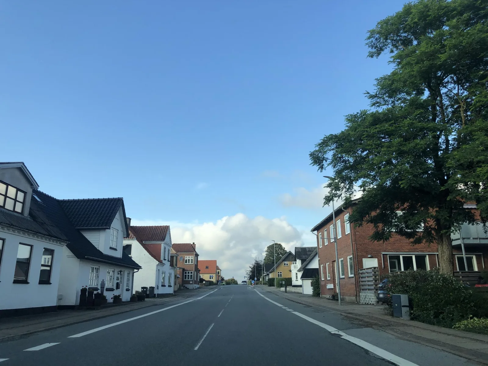Mapillary-Foto in der Nähe von Suldrup Kro