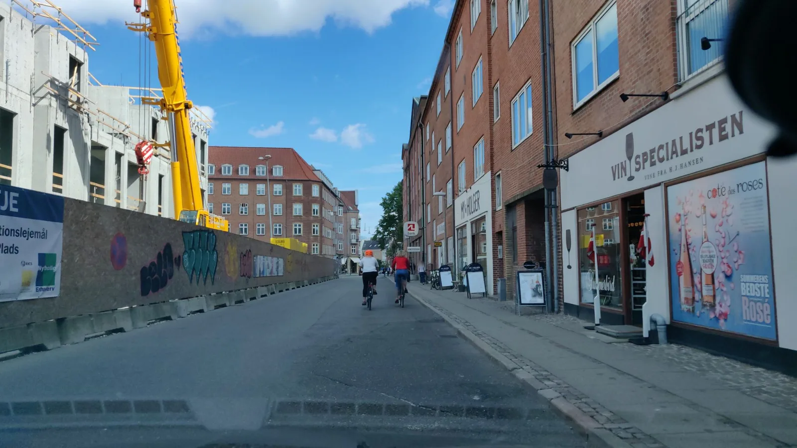 Mapillary-Foto in der Nähe von Surdejsbageren