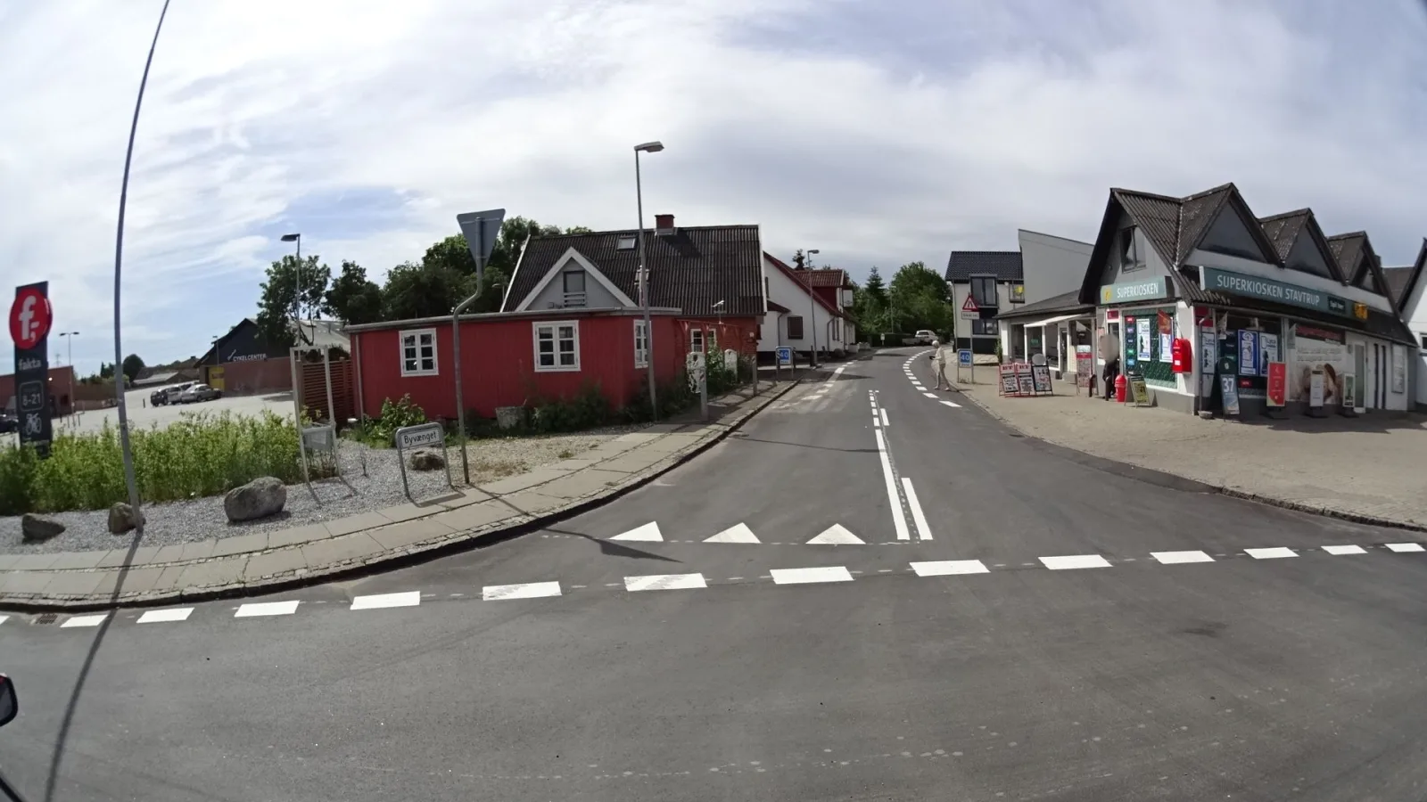 Mapillary-foto nær Johns Pizza