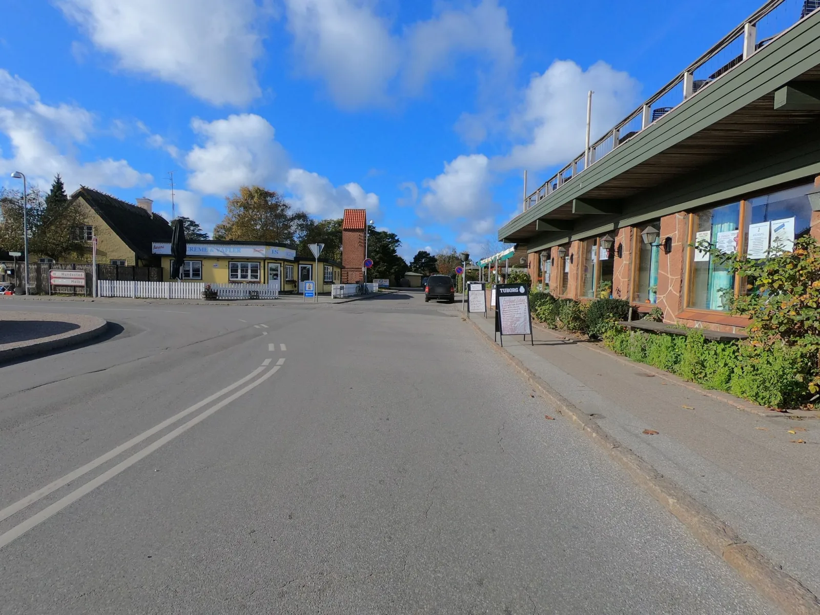 Mapillary-Foto in der Nähe von Det Gule Ishus