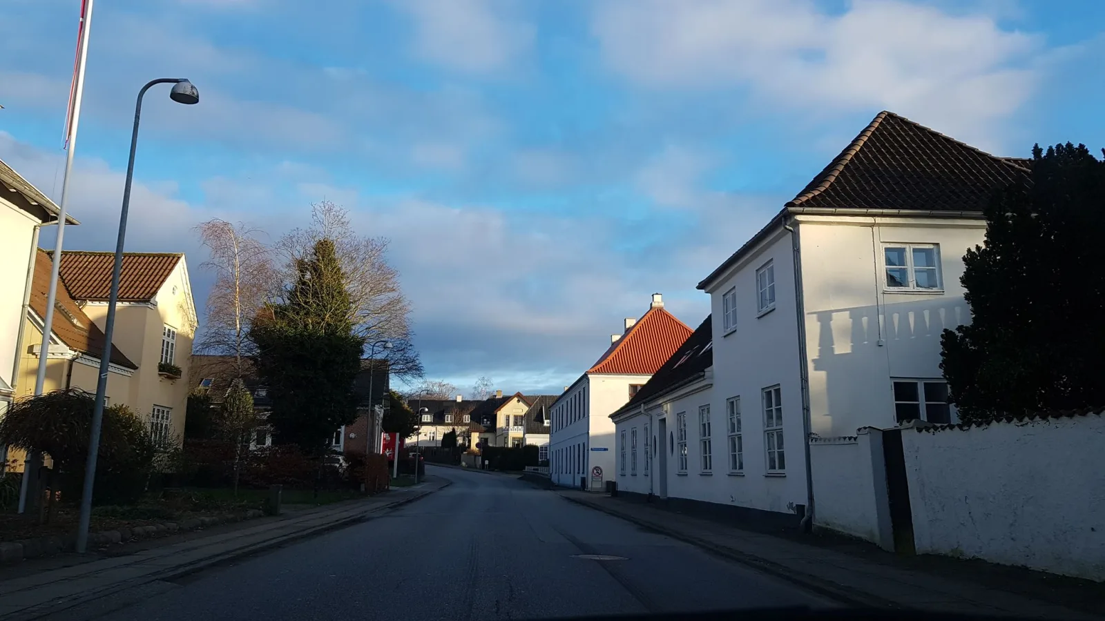 Mapillary-Foto in der Nähe von Simony Gourmet Is