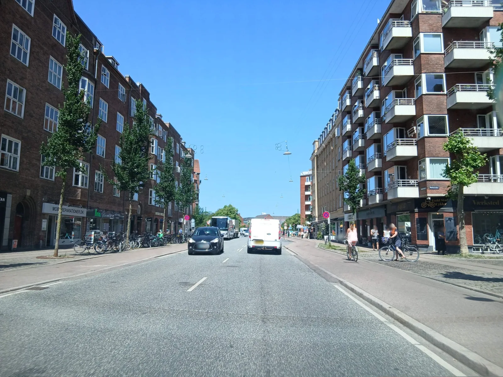 Mapillary-foto nær Dimsum & Sushi