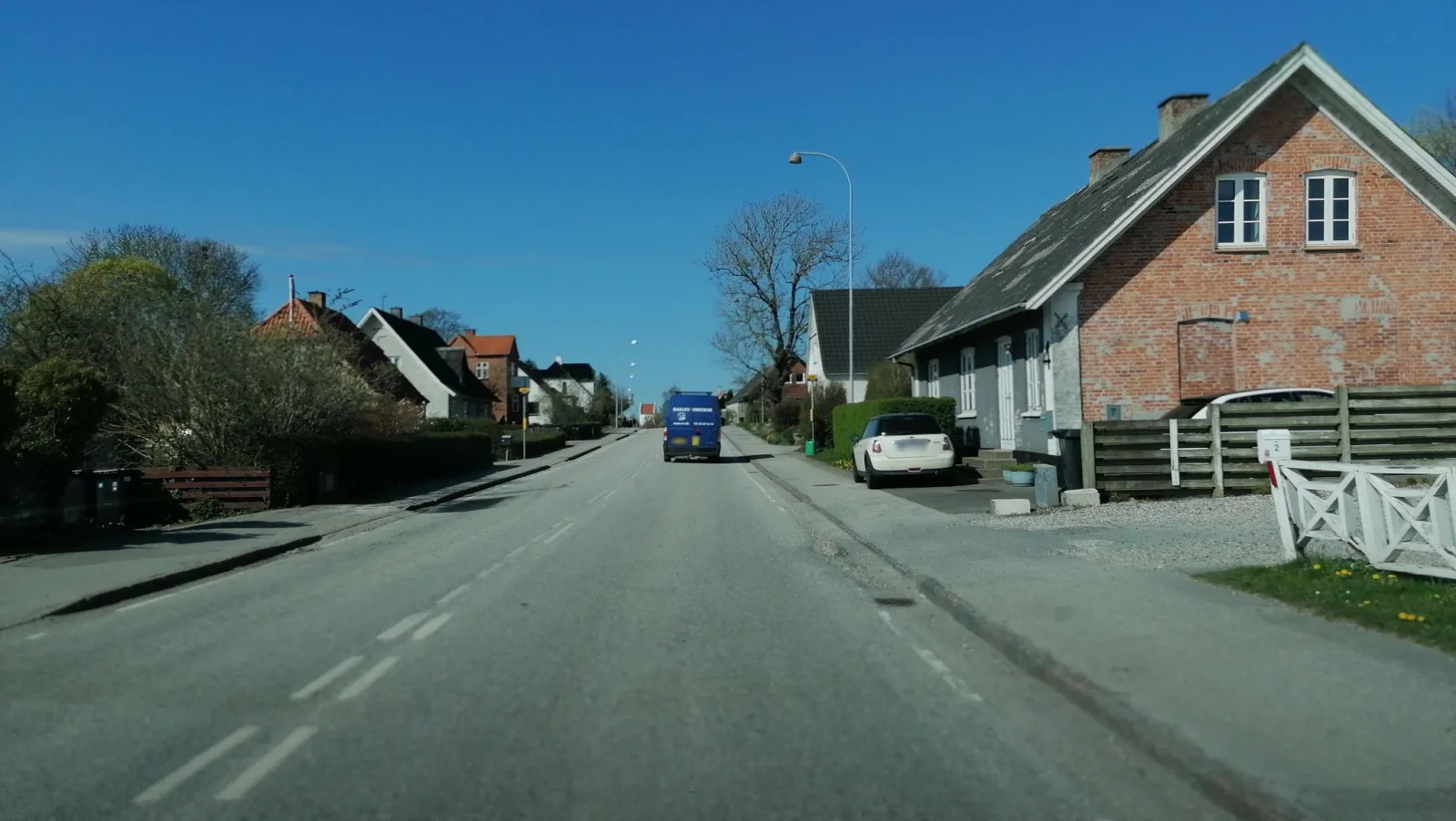 Mapillary-Foto in der Nähe von Snertinge Restaurant og Pizzaria