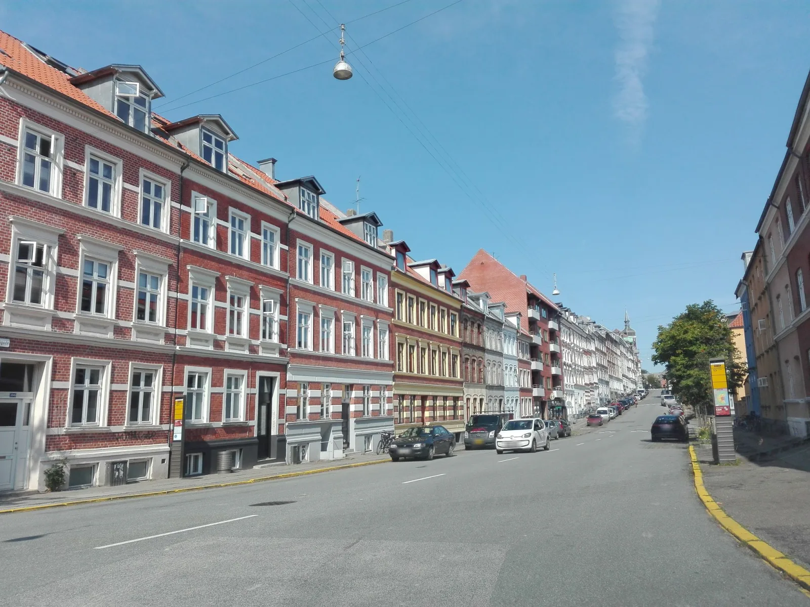 Mapillary-Foto in der Nähe von Kimo Pizza