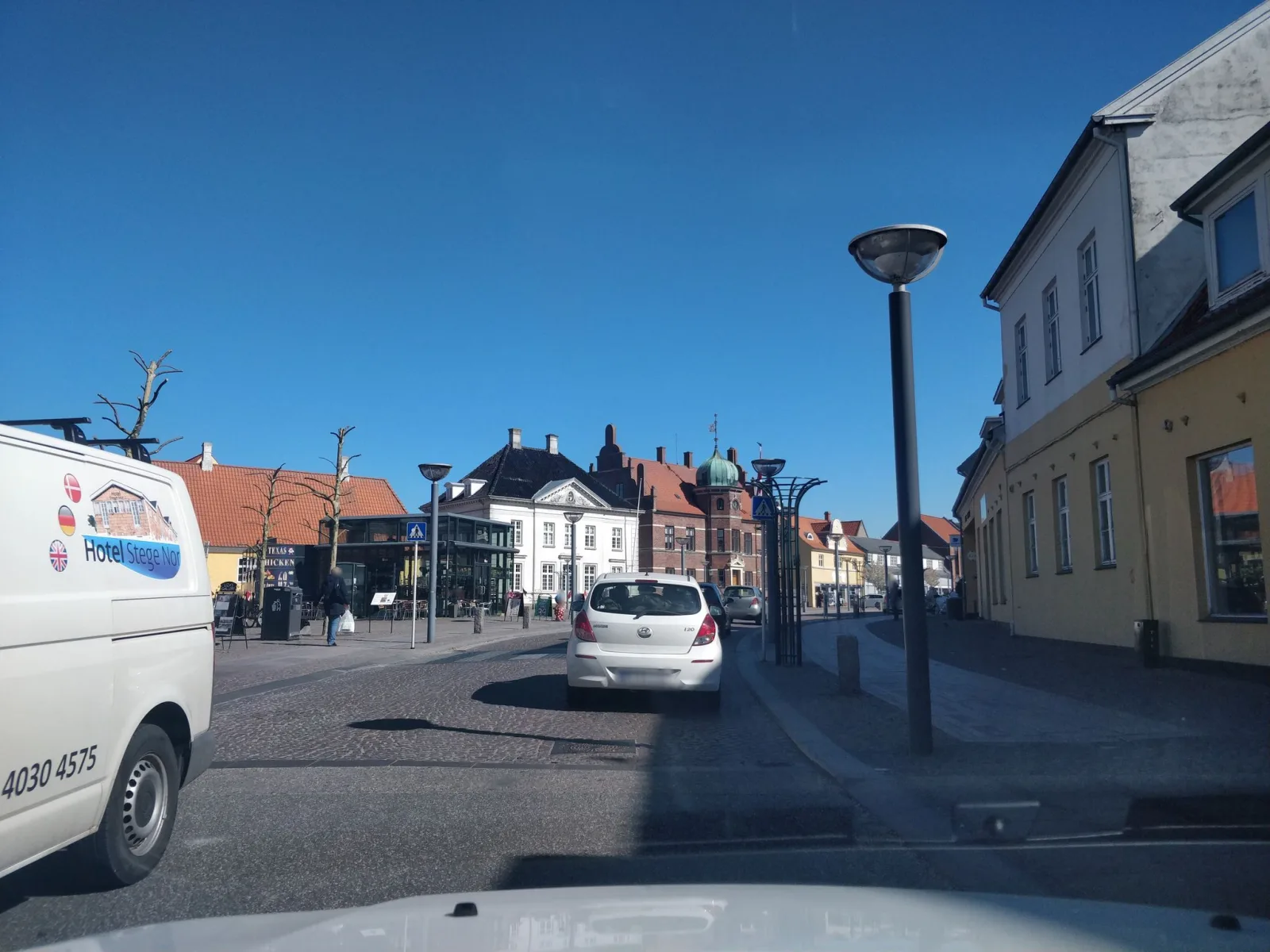 Mapillary-foto nær Stege Sushi